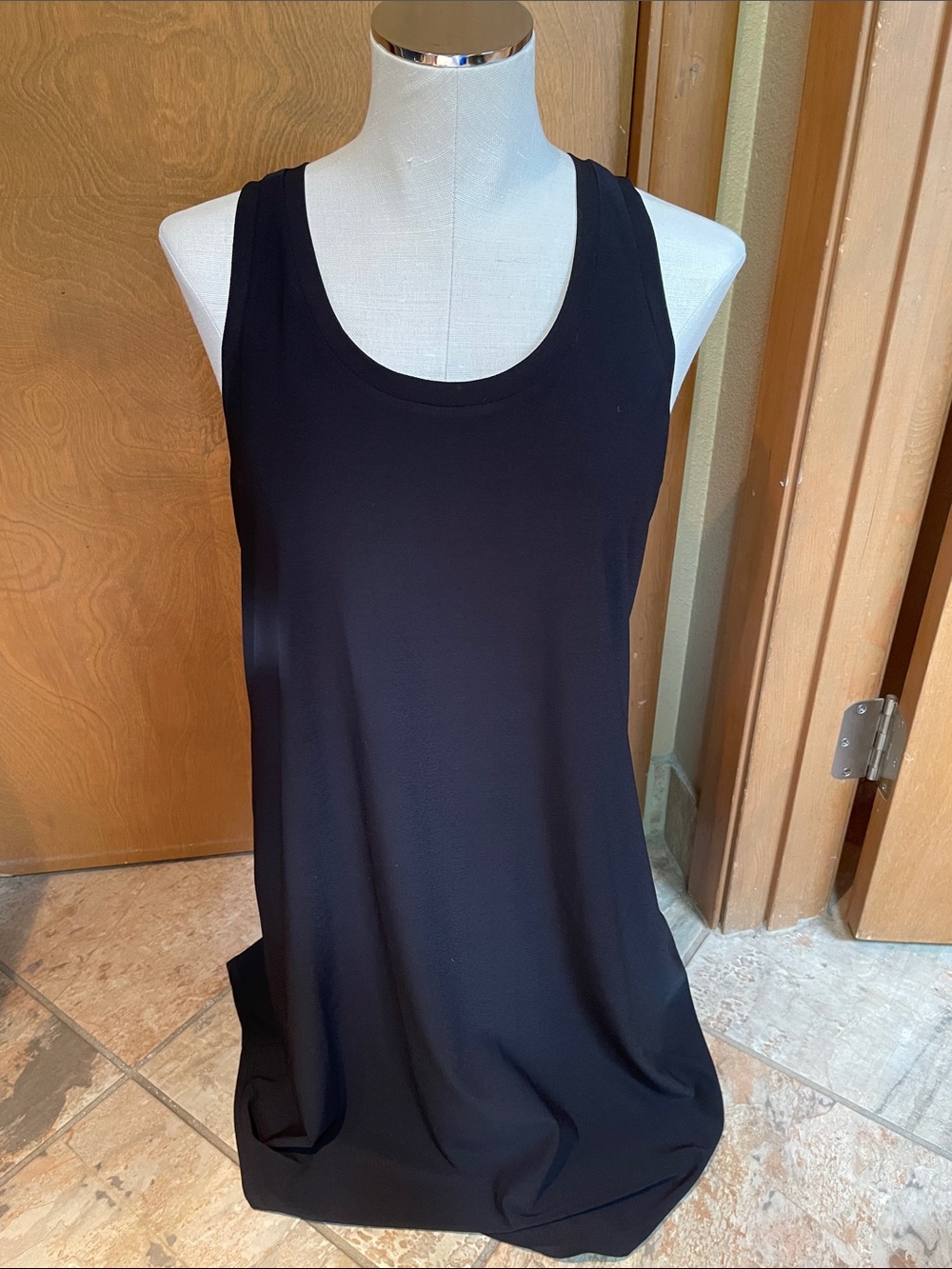 Leith Black Scoop Neck Stretch Tank